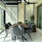 Luxury Sea - Kabalan